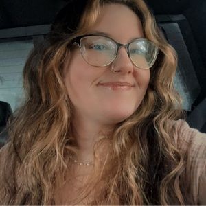 Meet your Posher, Jewel